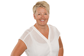 Claudia Göcke, Bürokraft